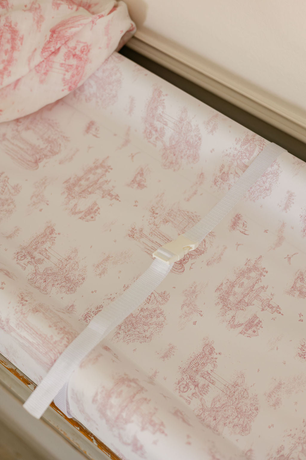 Spring Toile Pink Contour Change Pad